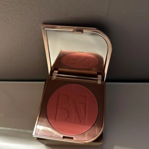 BA Silky-Soft Blush Date Night - Använd Max 1 gång, rengjord förpackning