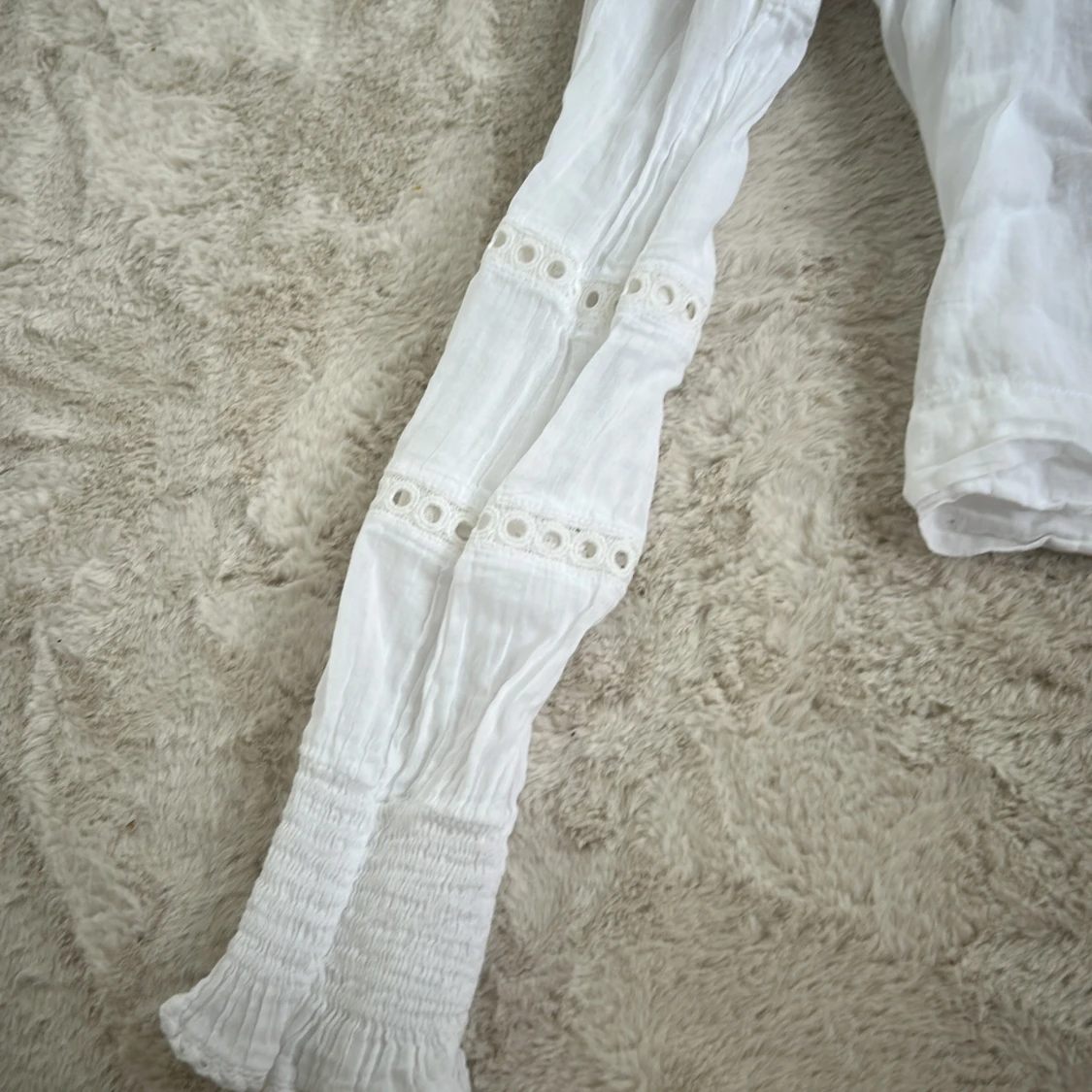 Vit blus från Neo noir  - 2