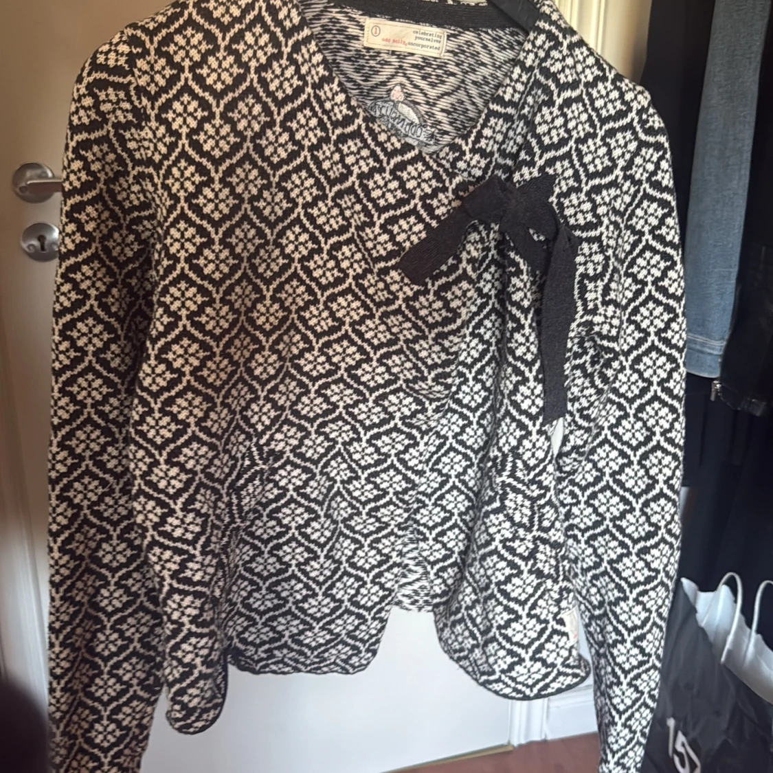 Mönstrad kofta Odd Molly