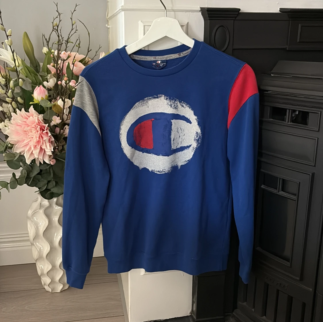 Blå Champion tröja med logga