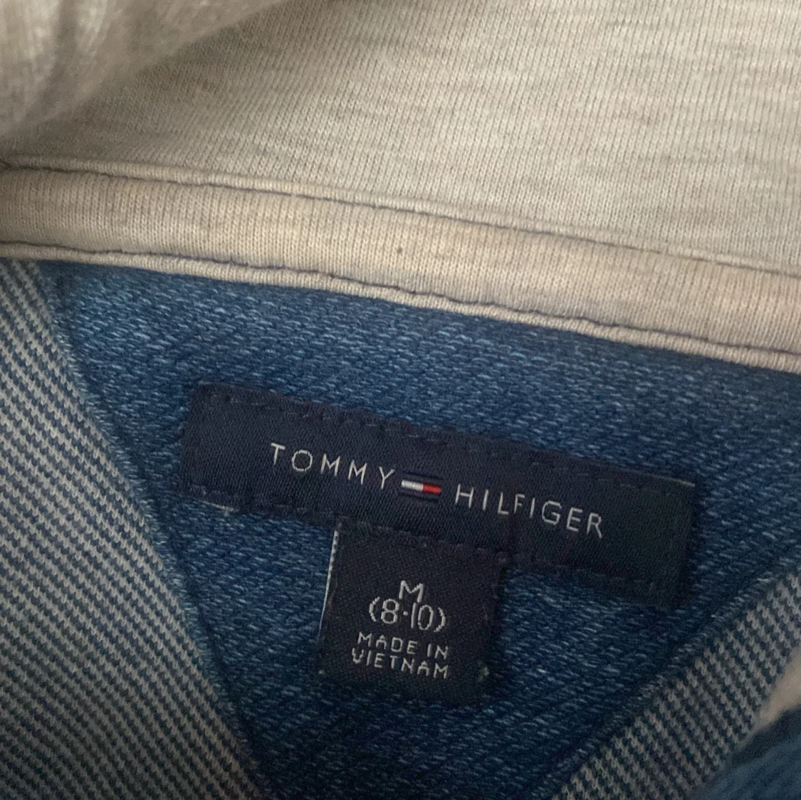 Blå hoodie från Tommy Hilfiger - 3