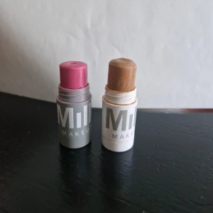 Milk Makeup stick rouge - Rouge från Milk Makeup. Använd men mycket produkt kvar.