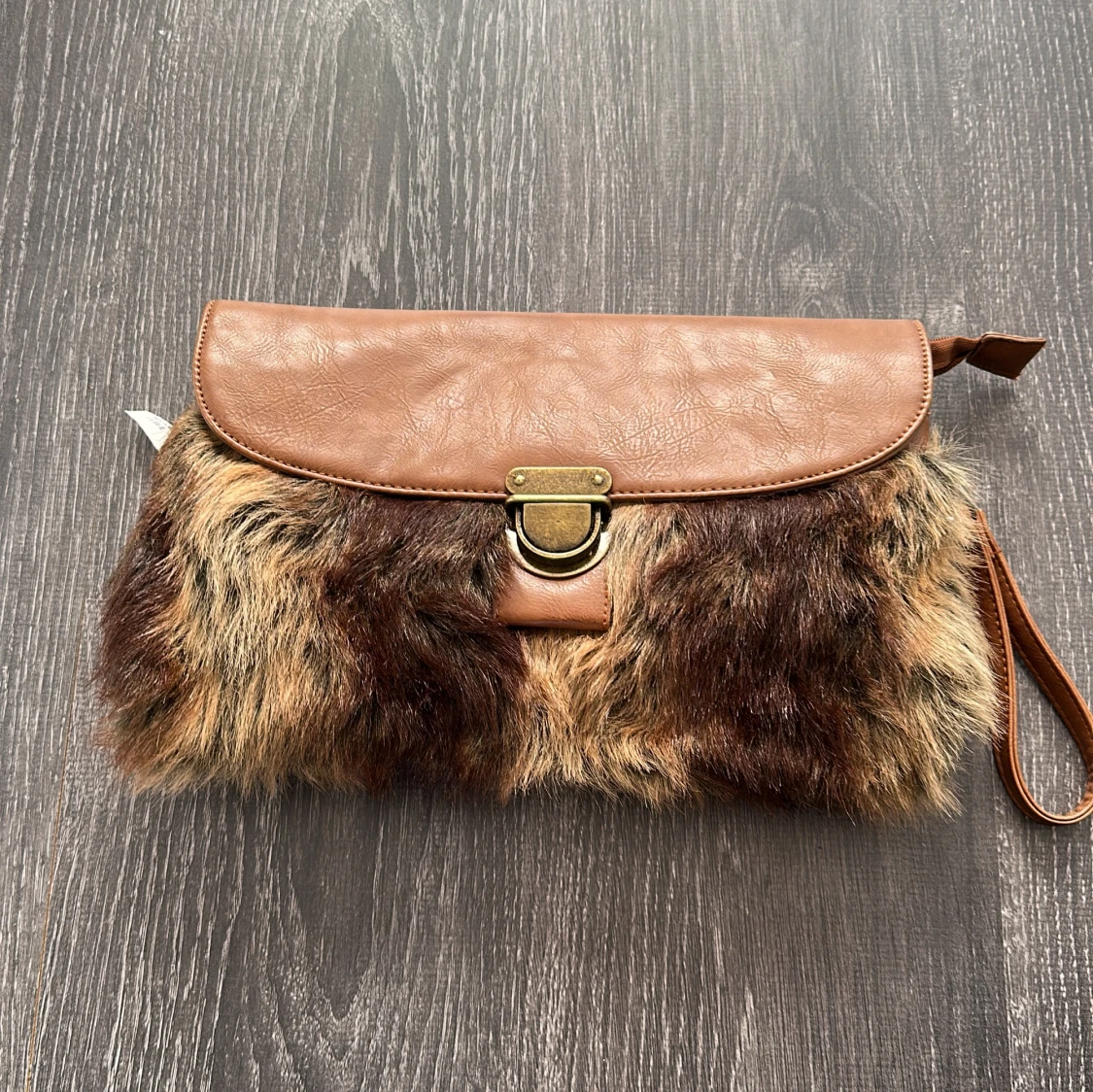 Brun kuvertväska med fuskpäls från ALDO - 3