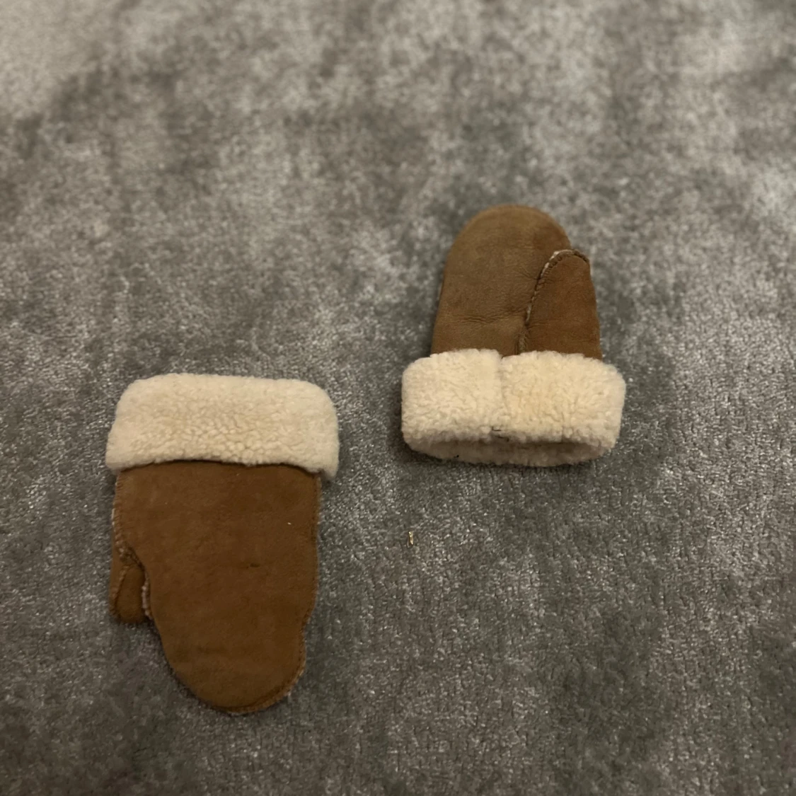 Bruna mockavantar med foder