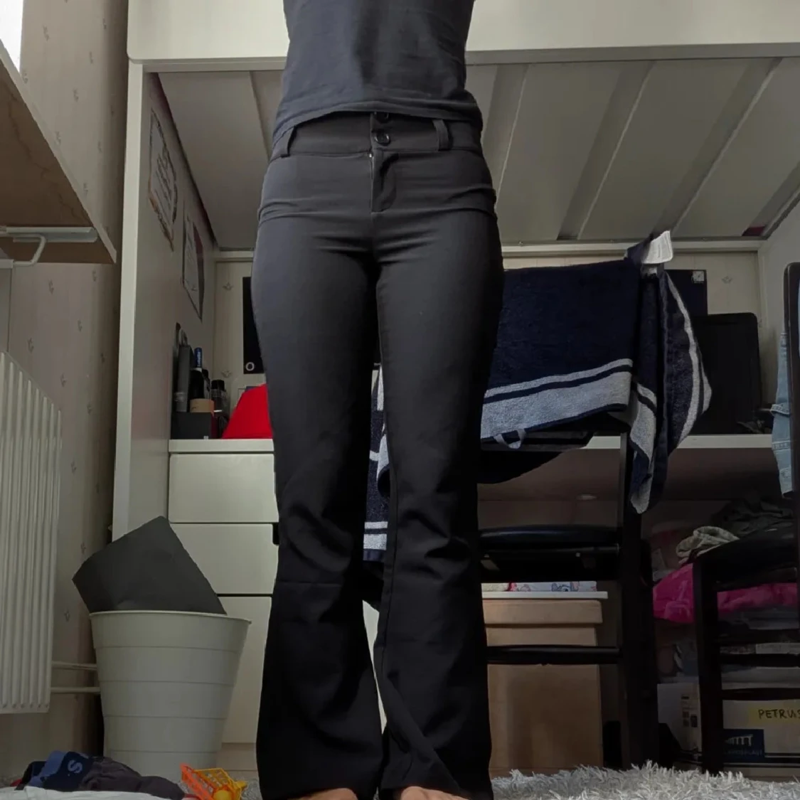 Svarta bootcut kostymbyxor