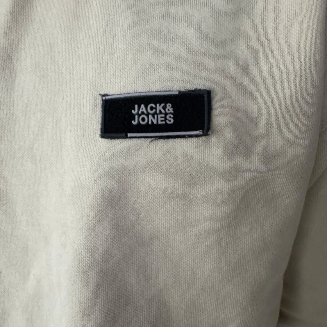 Beige långärmad tröja från Jack & Jones - 1
