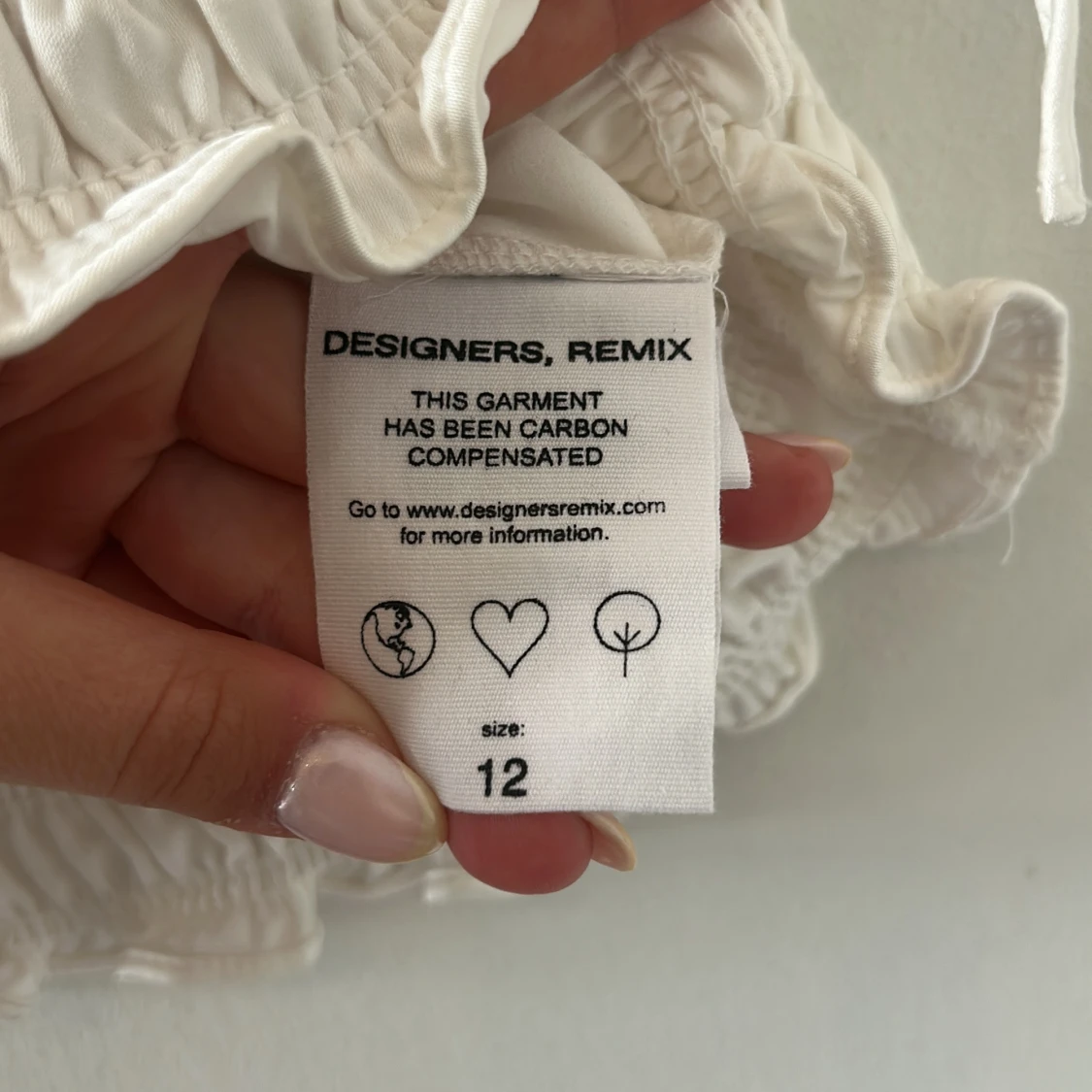 Vit croppad linnetopp från Designers Remix - 3