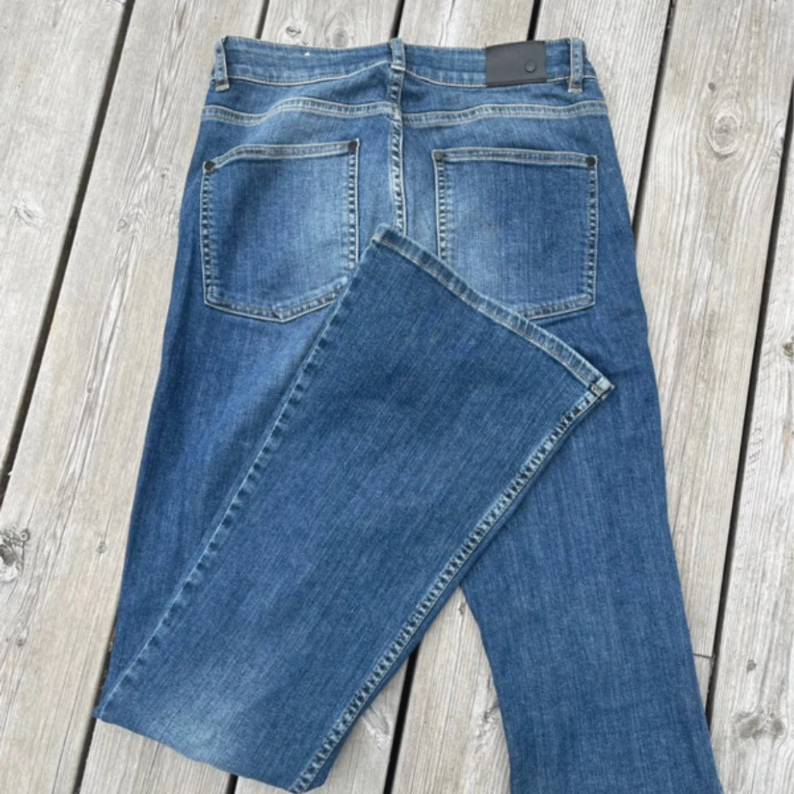 Blå bootcut jeans - 2