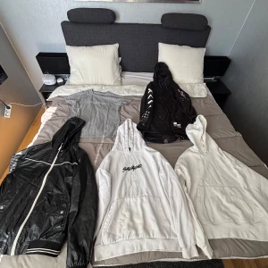 Märkeskläder Bundle 2 - Allt här varierar mellan S/M, säljer allt I bundle men kan säljas seperat men helst inte 