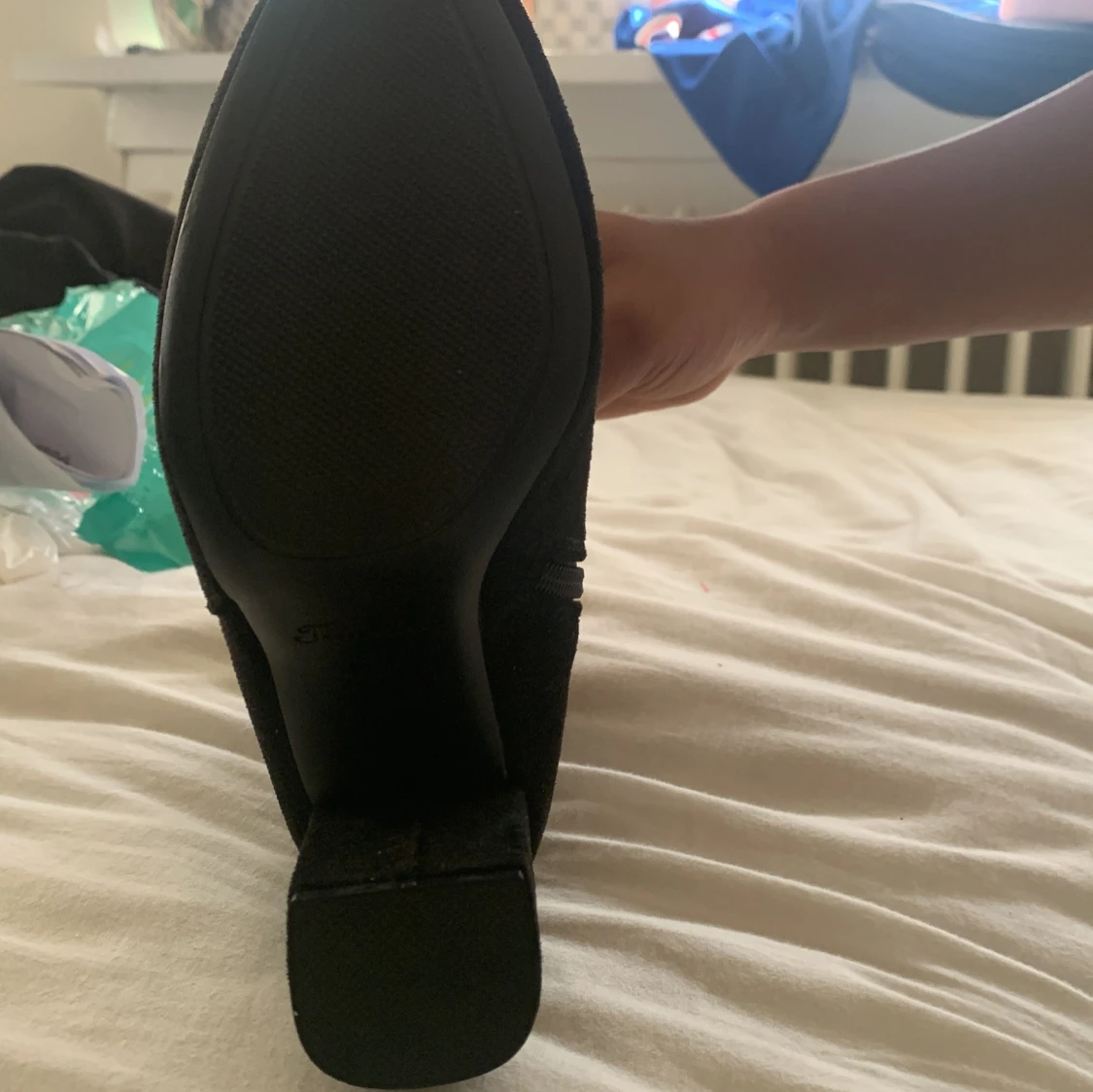 Svarta mocka boots med klack och dragkedja - 1