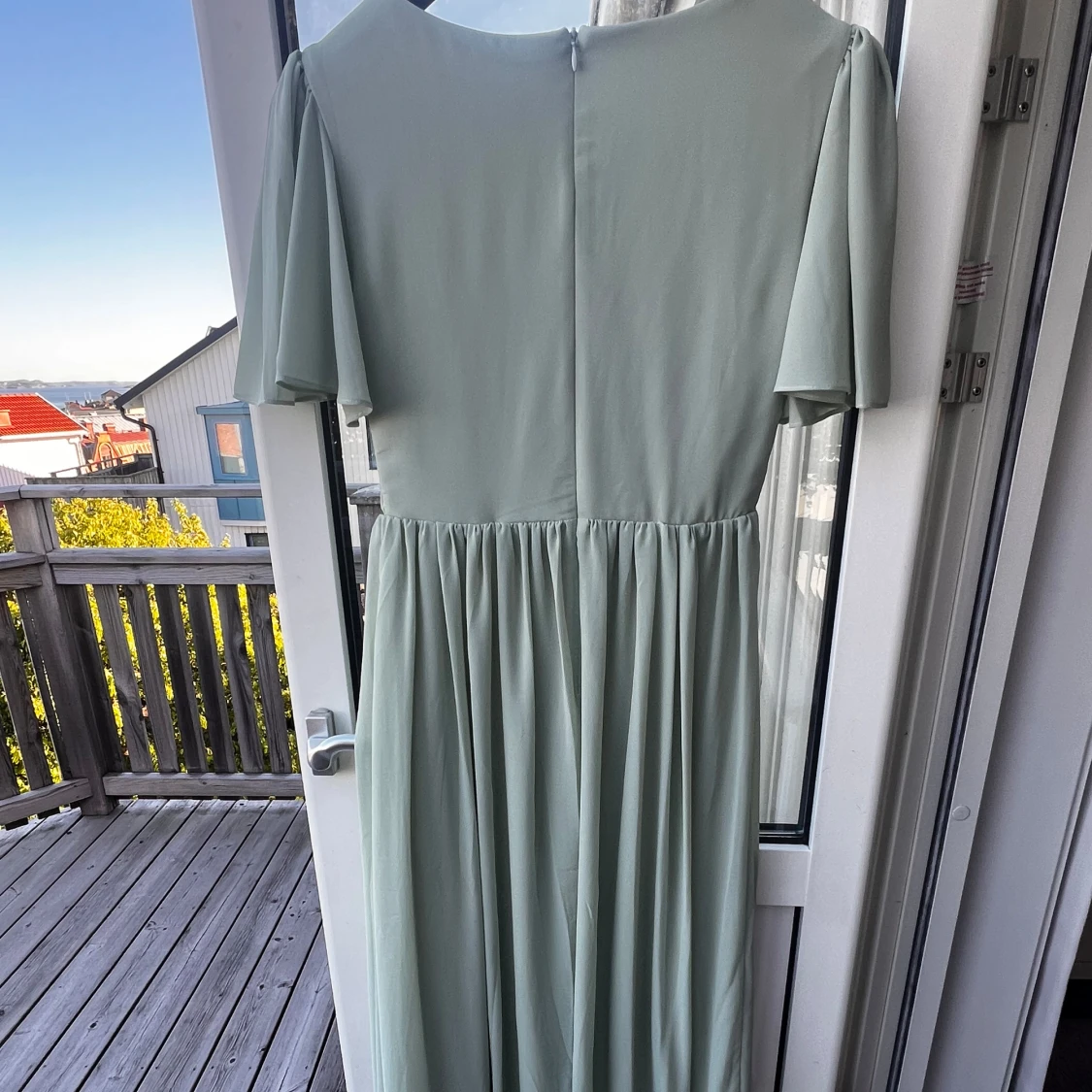 Ljusgrön långklänning - 1