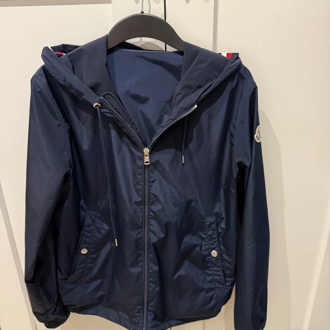 Mörkblå vindjacka från Moncler