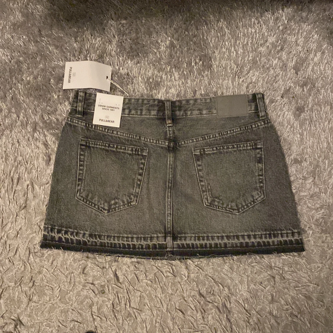 Svart jeanskjol från Pull&Bear - 1