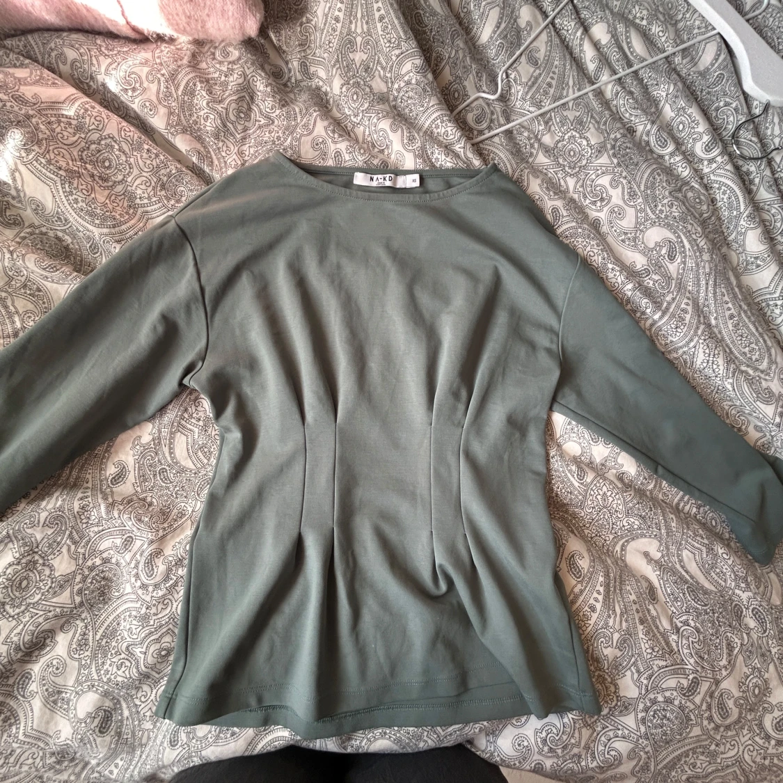 Grön långärmad topp från NA-KD - 1