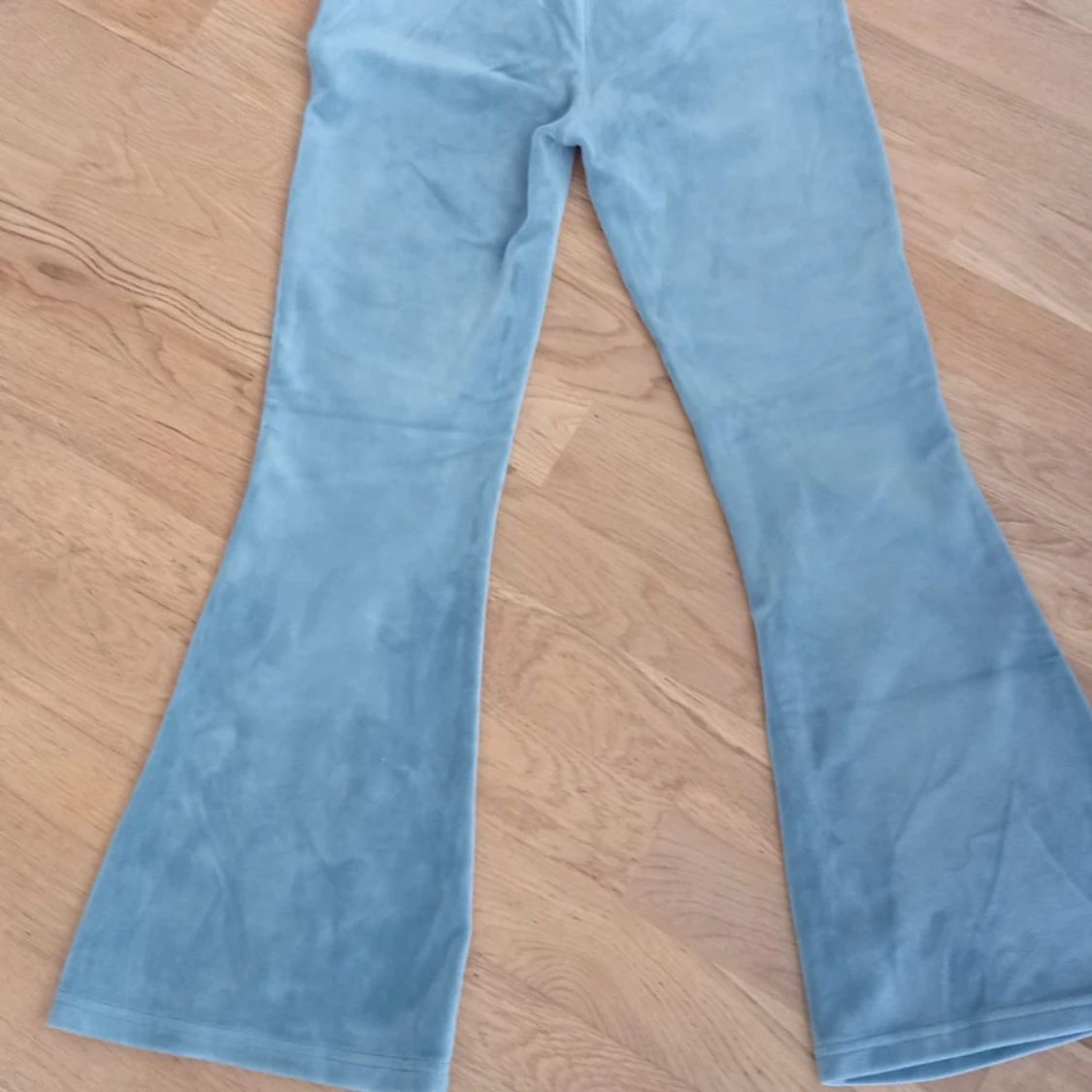 Blå velourbyxor från Lindex Kids - 1