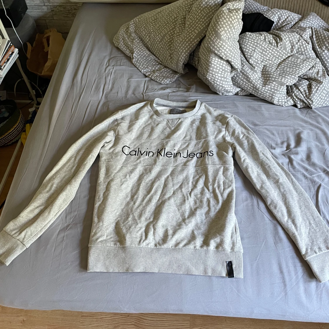 Grå sweatshirt från Calvin Klein Jeans