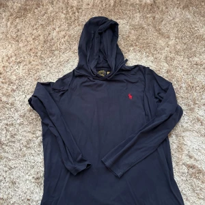 ralph lauren luvtröja - storlek M| skick 10/10 som ny| pm för mer info🙌🏼