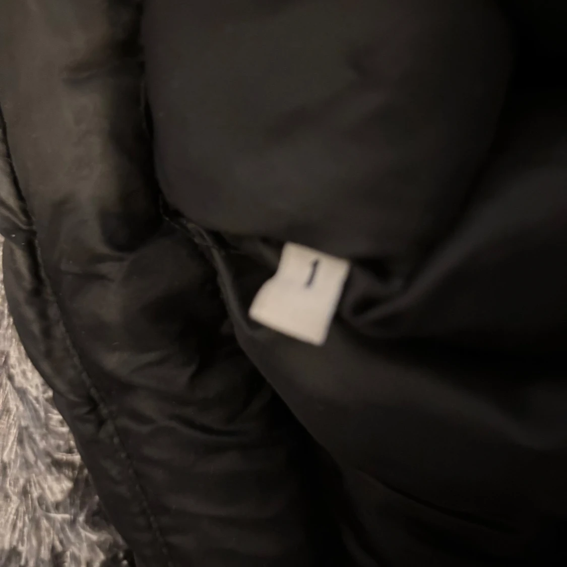 Svart dunväst från Moncler - 4