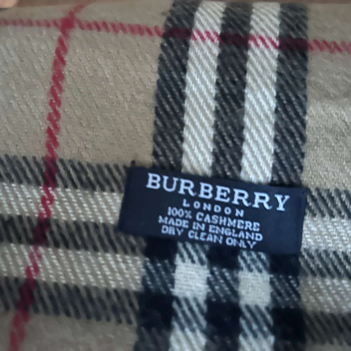 Beige rutig halsduk från Burberry - 1