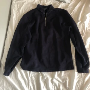 HM Quarter Zip - Marinblå Quarterzip i bra skick