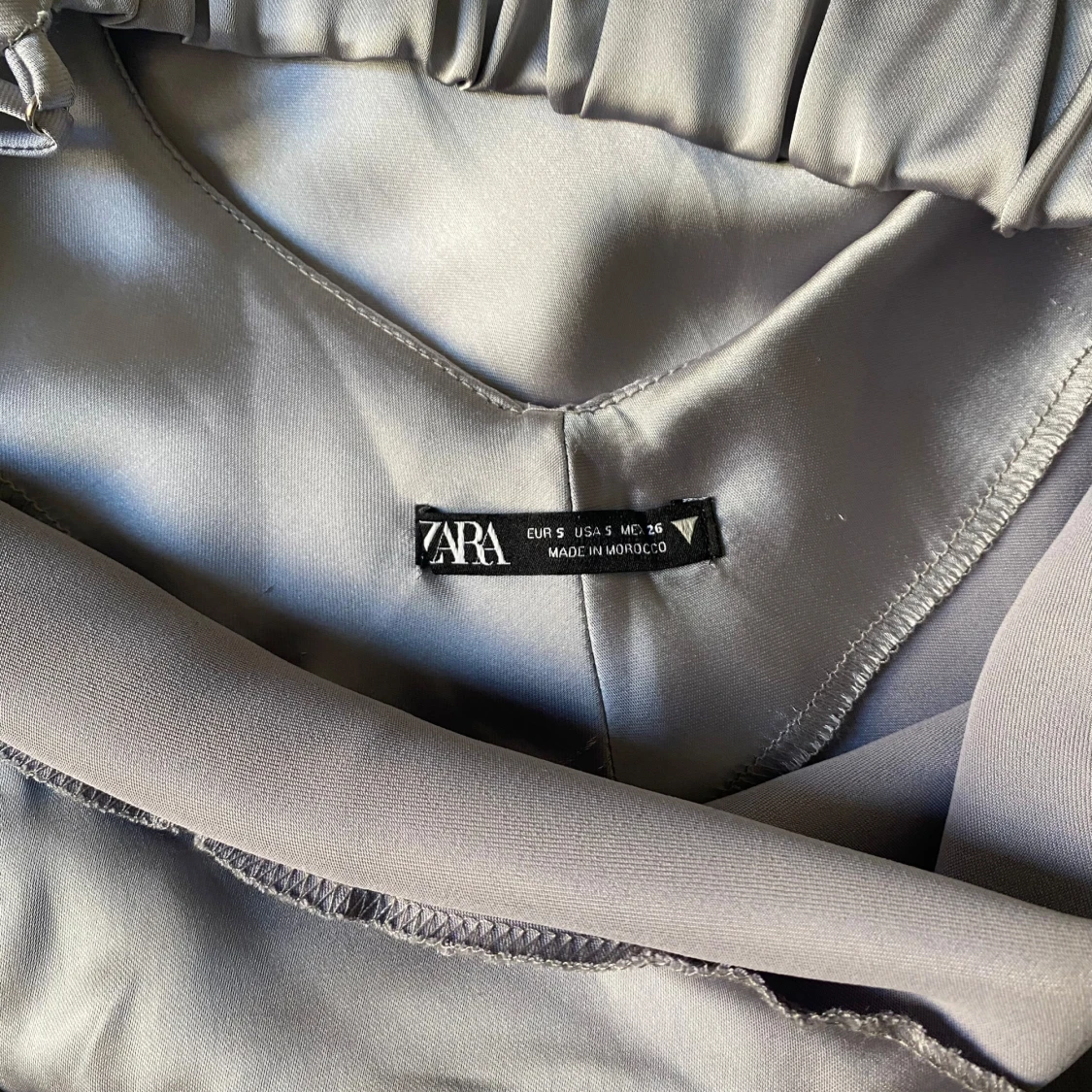 Grå långklänning från Zara - 3