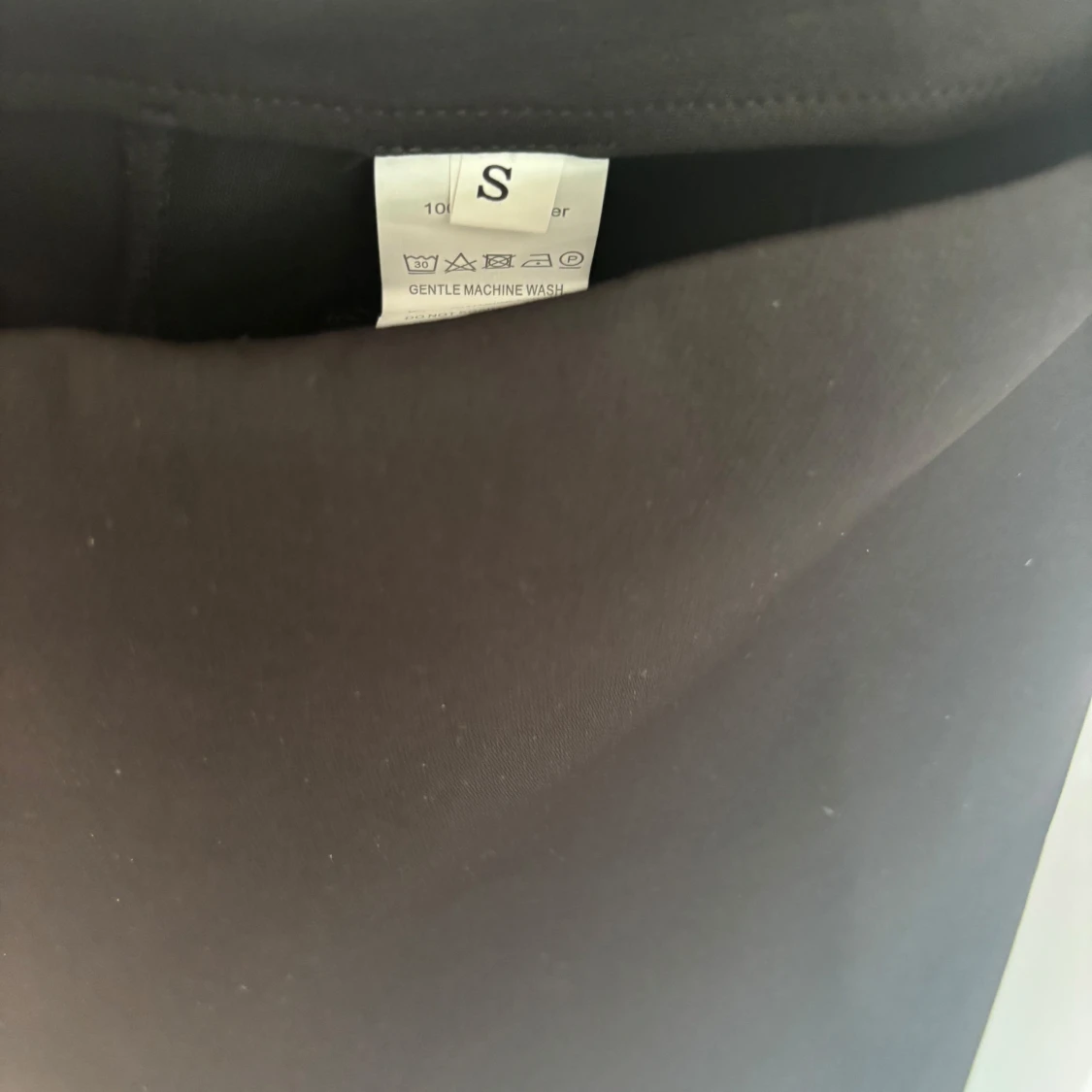 Svart skort i kort modell - 2