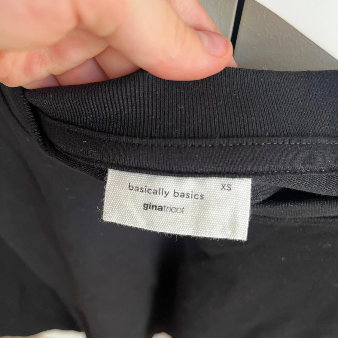 T-shirt från Gina  - 2