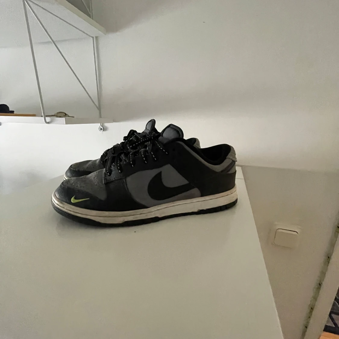Nike Dunk sneakers i svart och grå