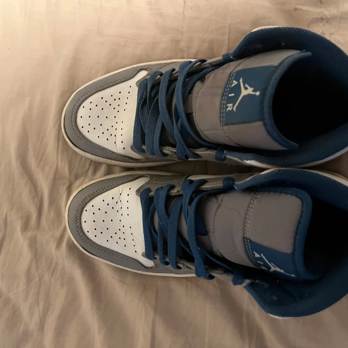 Nike Air Jordan 1 Mid Cement Grey/True Blue - 2