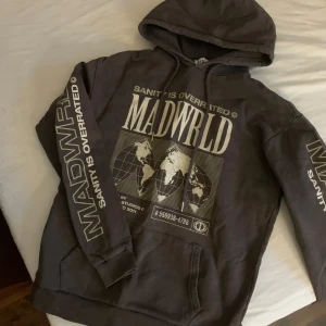 Madlady hoodie - I storlek S Använd 3 gånger endast