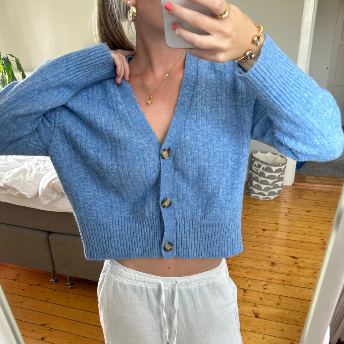 Blå ribbad kofta med knappar - 1