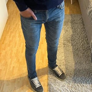 Nudie Tight Terry Skinny Fit Jeans - Nudie Tight Terry Skinny Fit Jeans | Storlek: 30/32, passar dig mellan 180-190 cm | Skick: 9/10, använda fåtal gånger | Bara att skriva vid funderingar✍️