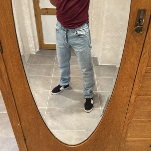 Replay jeans  - Ett par snygga jeans från Replay i storlek W29 L32 i modellen Grover 