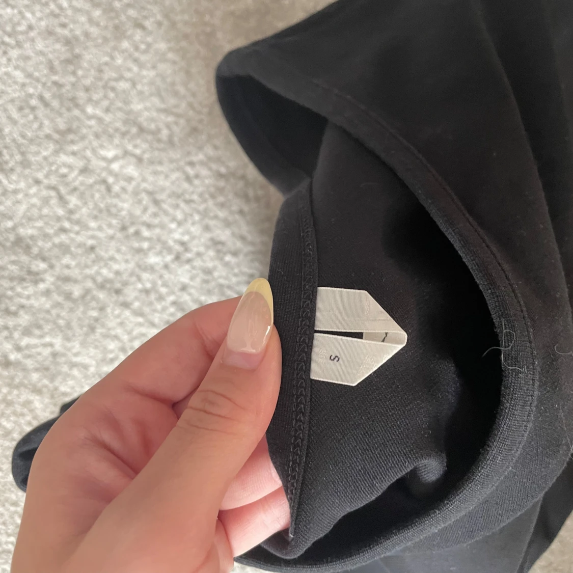 Svart oneshoulder topp - 2