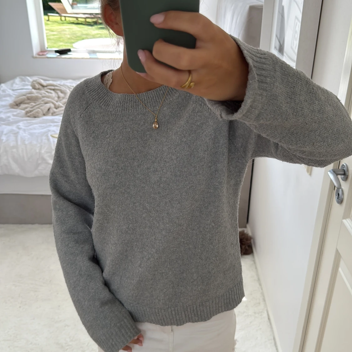 Grå stickad tröja från Vero Moda - 1