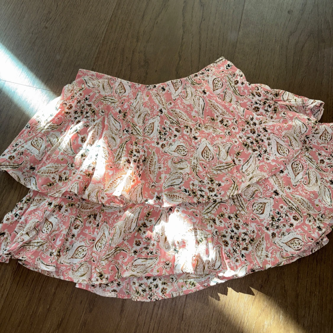 Mönstrad rosa kjol från Zara - 1
