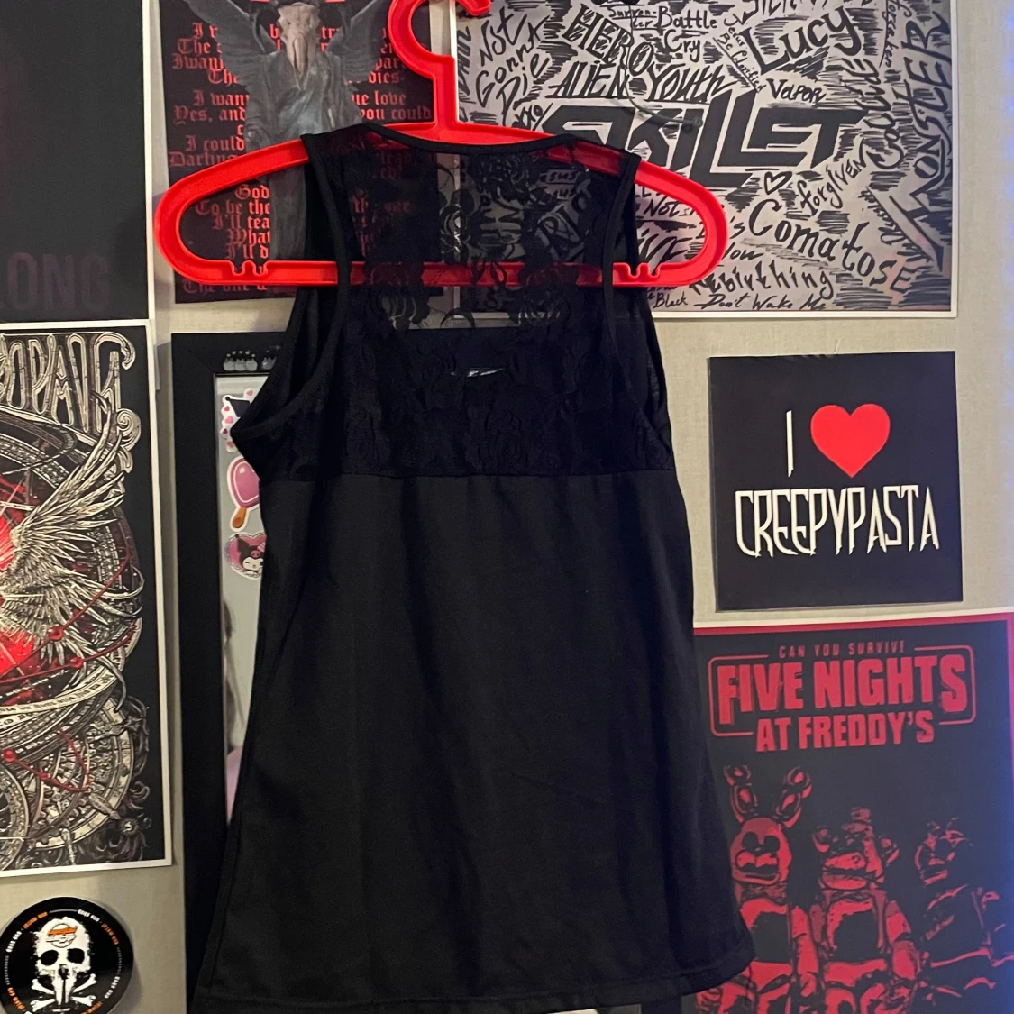 Svart linne med dödskalle - 1