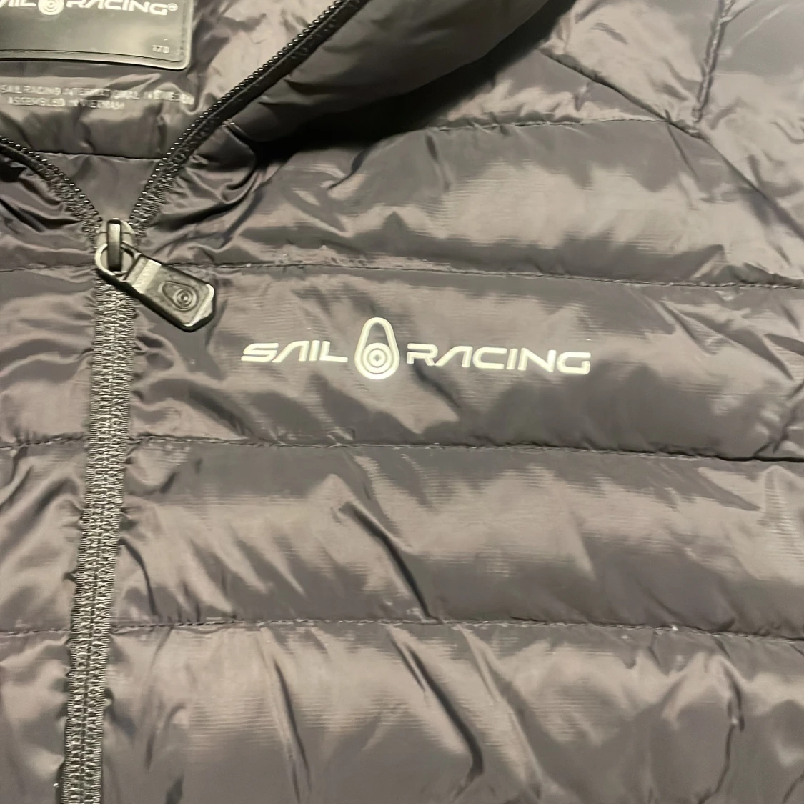 Svart dunjacka från Sail Racing - 1