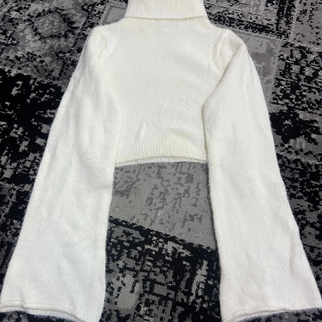 Vit stickad polotröja från Shein - 1