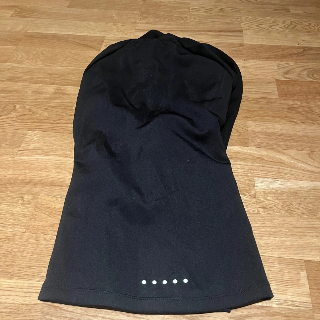 Svart träningsjacka från Stronger - 2