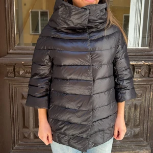 Trekvartsärmad dunjacka herno likande  - Super snygg trekvartsärmad dunjacka som är otroligt likt herno jackorna🥰🥰