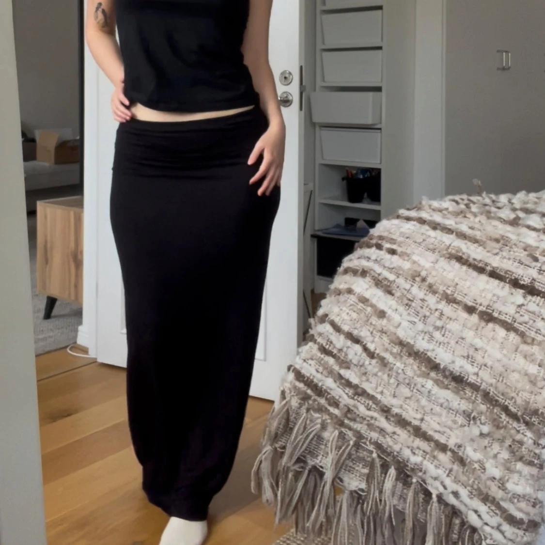 Svart maxikjol folded GinaTricot  - 3