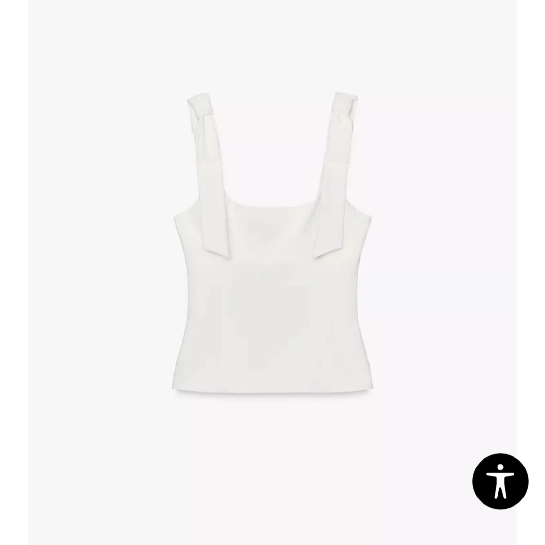 Vit topp med rosetter - 1