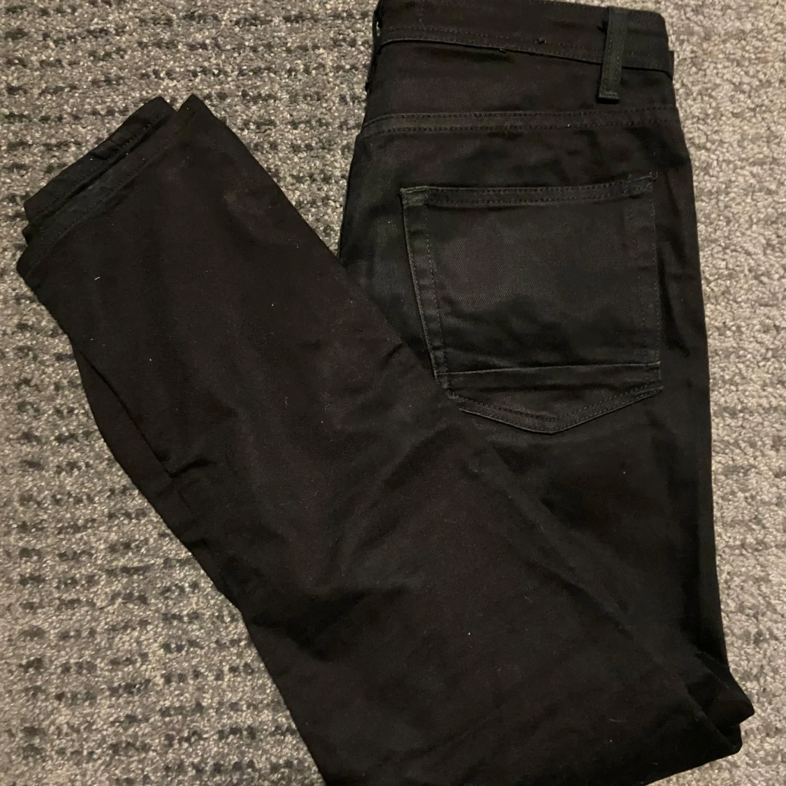 Svarta jeans från Dressmann - 2