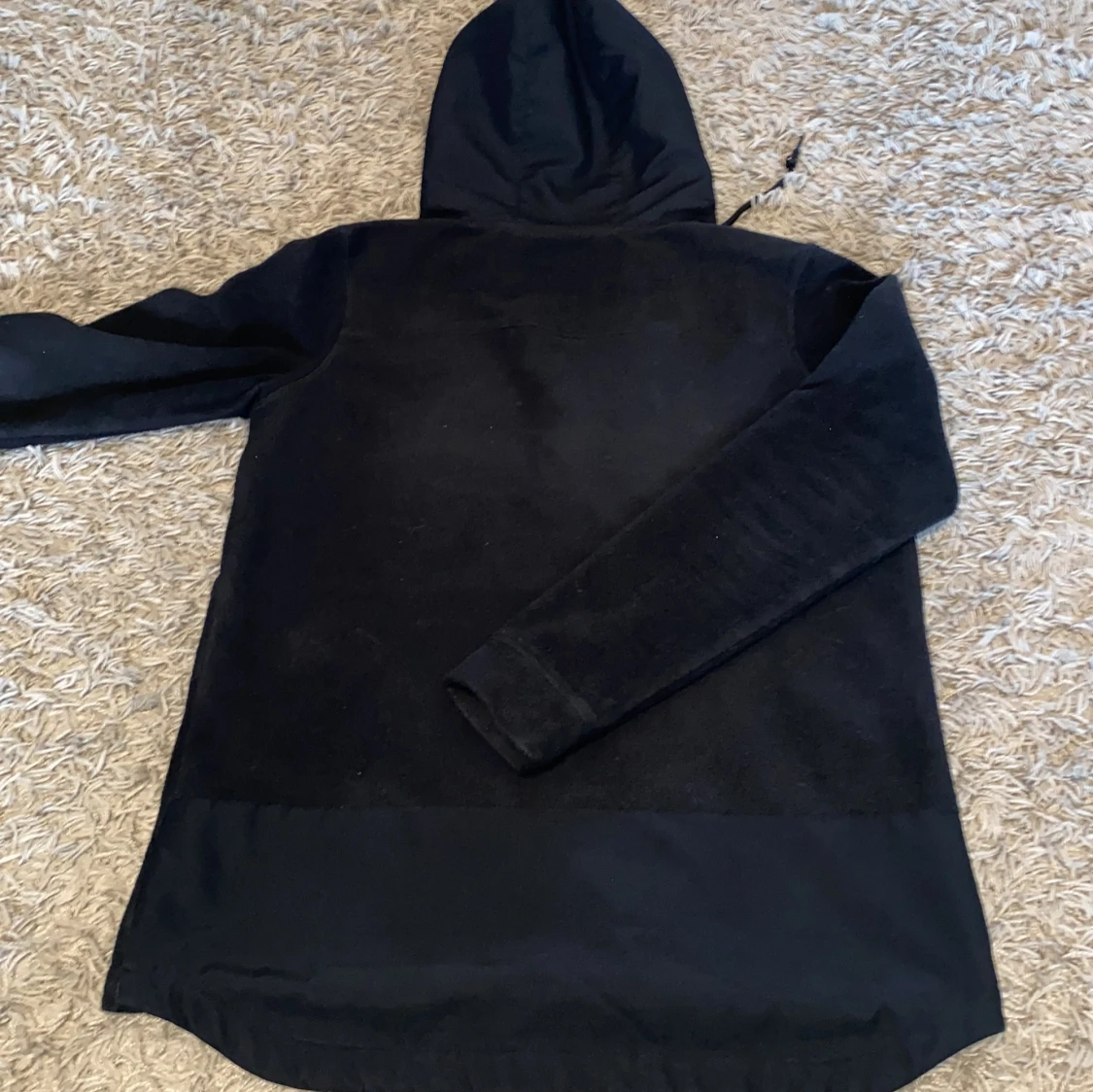 Svart fleece hoodie från Dope - 4