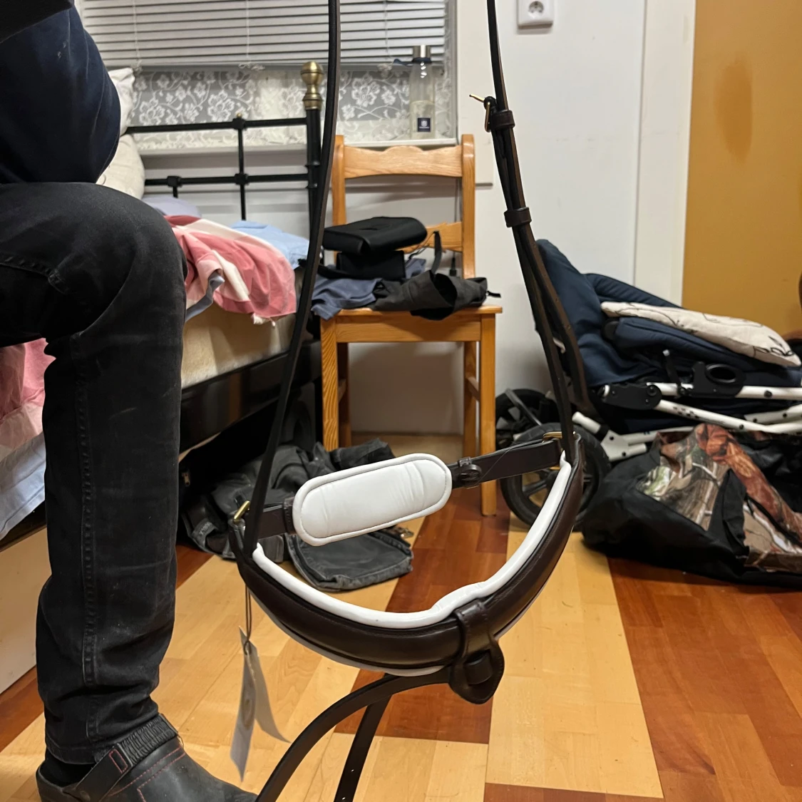 Brunt och vitt anatomiskt nosgrimma - 1