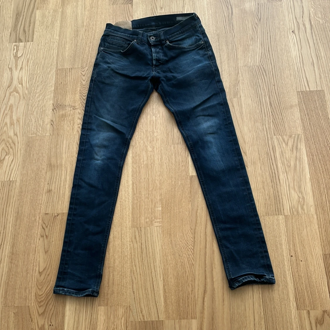 Mörkblå skinny jeans från Dondup - 1