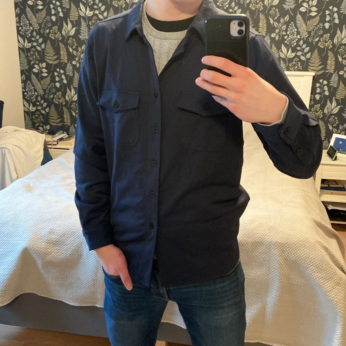 Mörkblå overshirt