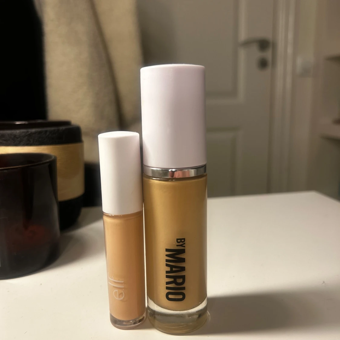 Foundation och concealer från By Mario och e.l.f.