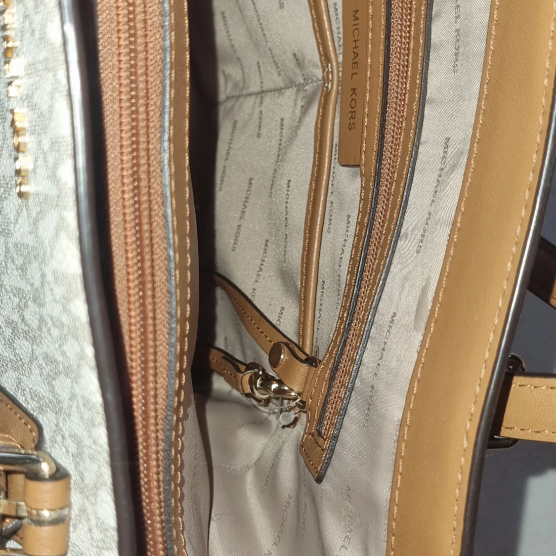 Axelväska från Michael Kors  - 2